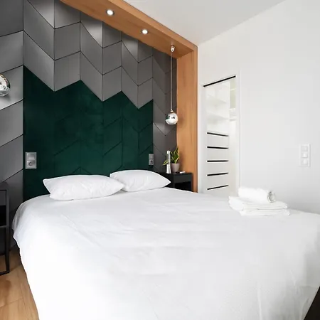 Kopcinskiego Superior Apartment *