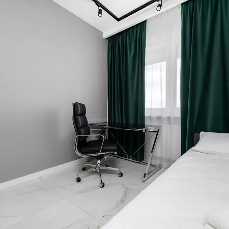 Apartment Kopcinskiego Superior